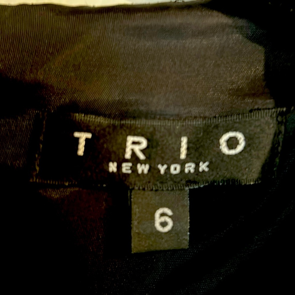 Trio New York sleeveless dress with jacket